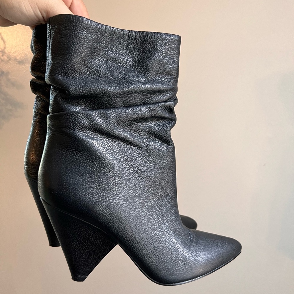 Guess bootie